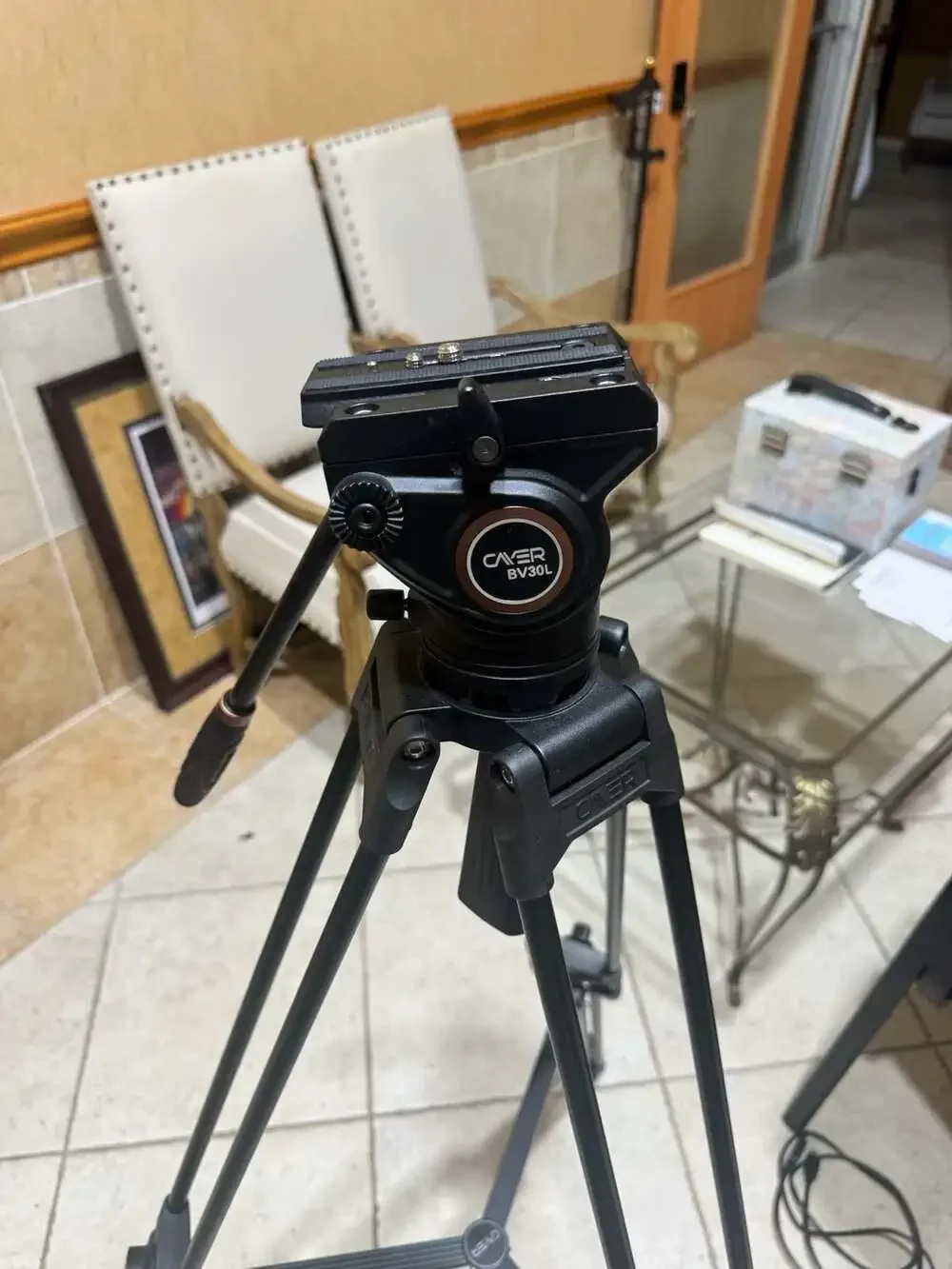 Cayer BV30L 72” Heavy Duty Aluminum Twin Tube Tripod Kit with K3 Fluid Head.